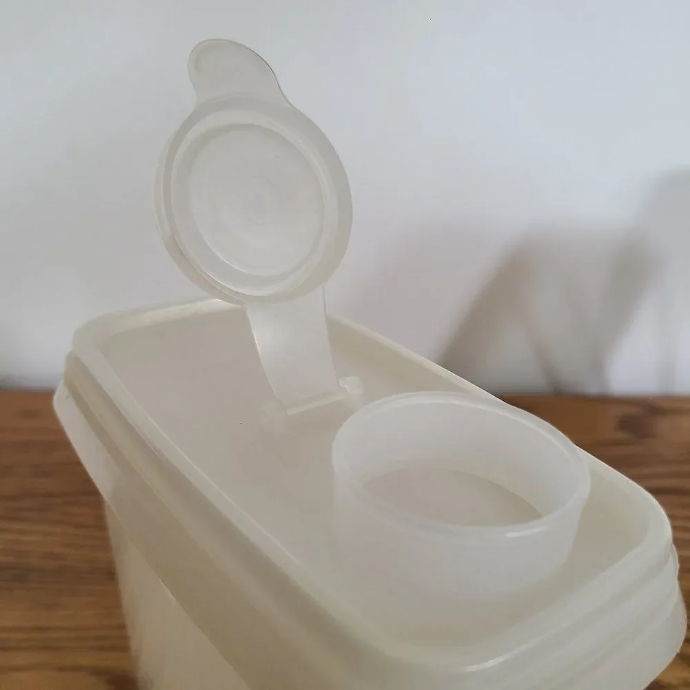 Tupperware Duo - Jr Store N Pour Cereal and Lid PLUS Slim Packette Divided Lunch